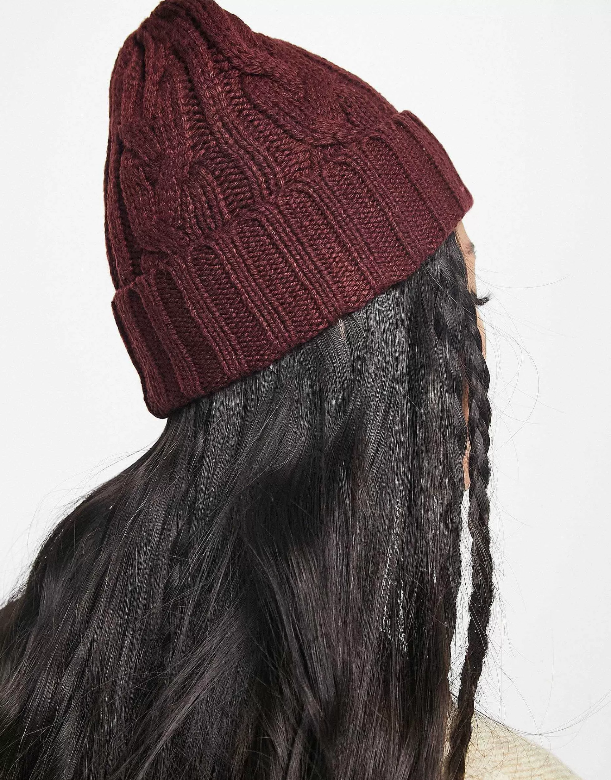 Women DESIGN Polyester Cable Knit Beanie In